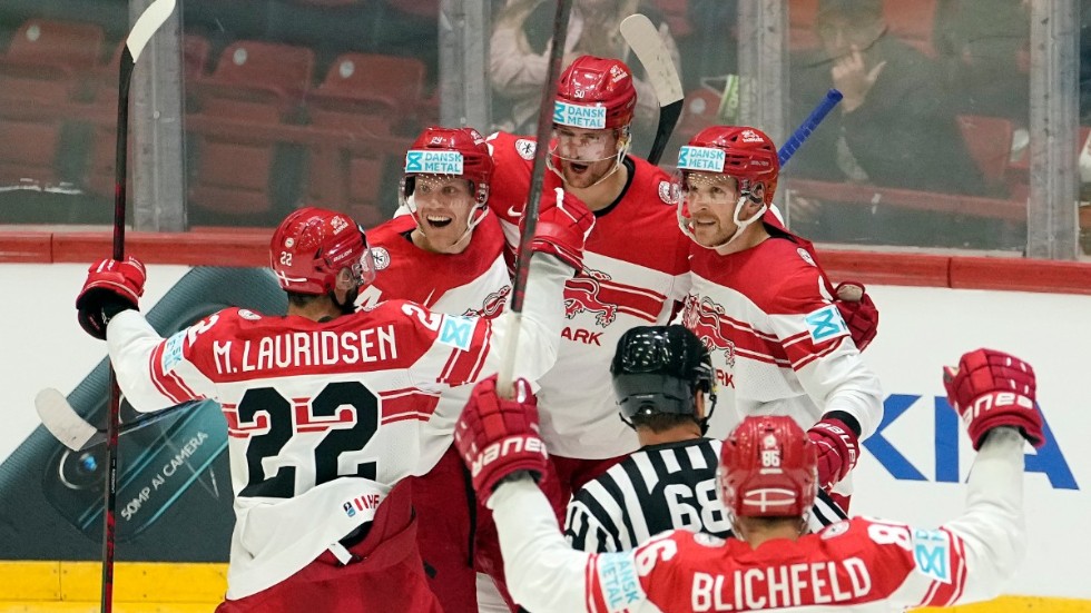 Danmark slog sensationellt Kanada och har chansen att nå kvartsfinal i VM.