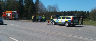 BLÅLJUS: Trafikolycka – flera fordon inblandade