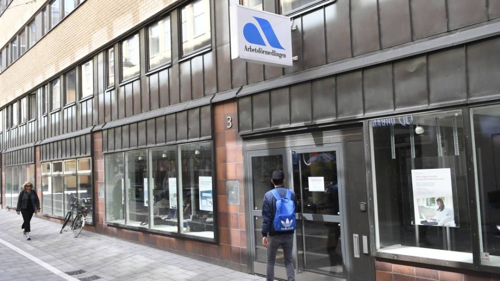 Arbetsförmedlingen
Istället för Arbetsförmedlingen behövs en mindre och vassare statlig aktör.