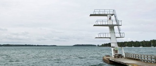 Förödande beskedet: otjänligt vatten vid stora badet