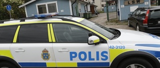 Flydde från polisen i hög hastighet