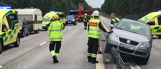 E22 avstängd efter olycka