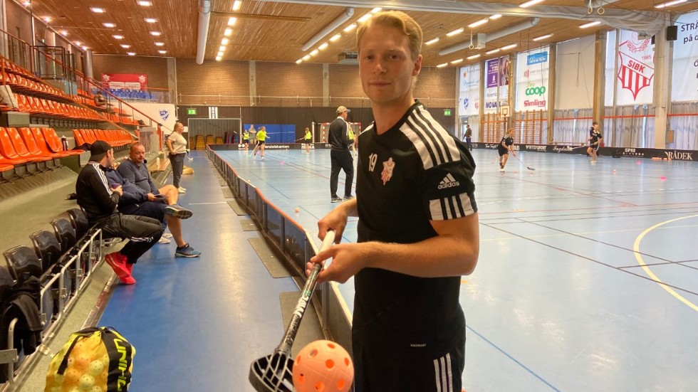 Strängnäs nyförvärv Daniel Johansson hoppas, så back han är, kunna göra kring 30 poäng i Allsvenskan.