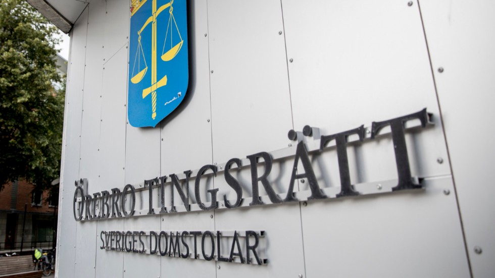 Örebro tingsrätt friar en man och en kvinna från mordanklagelser. Arkivbild.