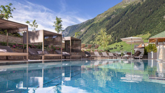 Ischgl - alpvandring med boende på elegant hotell