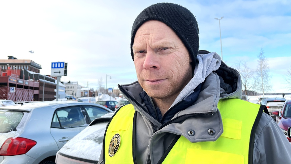 Nästa år har han 20 år i yrket, Tomas Johansson i Luleå.
