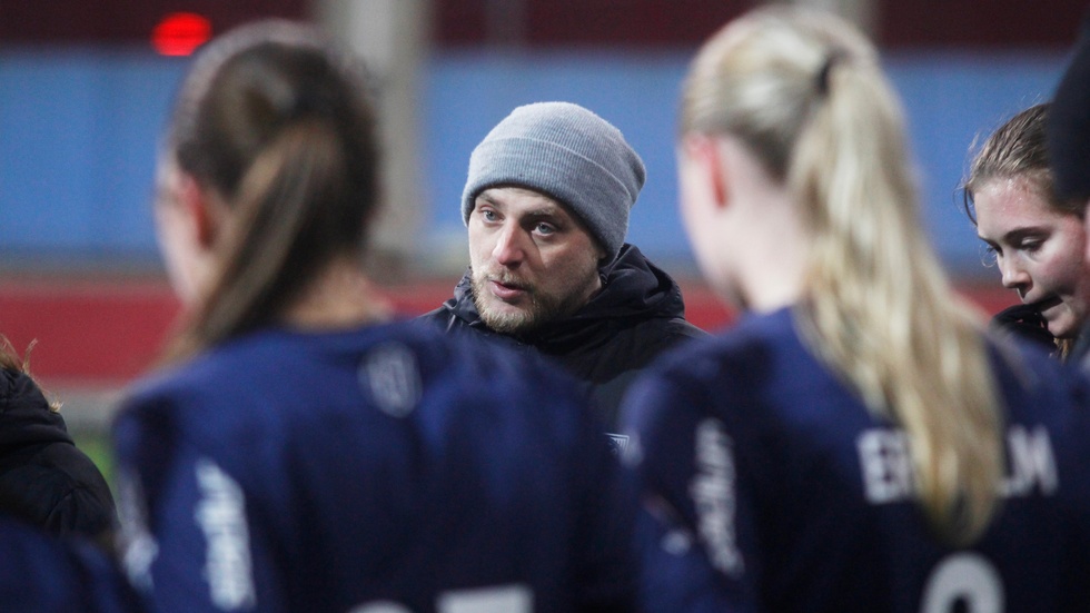 Eskilstuna Uniteds tränare Rickard Johansson grämde sig över lagets prestation i den andra halvleken som innebar 3-3 i årets första träningskamp.