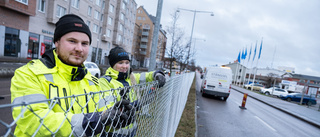 Därför byggs jättelångt stängsel längs centrala vägen i Linköping