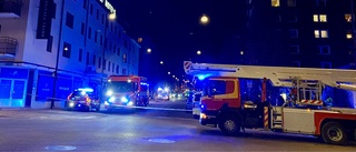 Flerfamiljshus utrymt efter brand i Norrköping