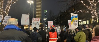 Här sjungs Ukrainas nationalsång på Guldtorget