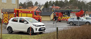 Brand i kök vållade pådrag i Strängnäs