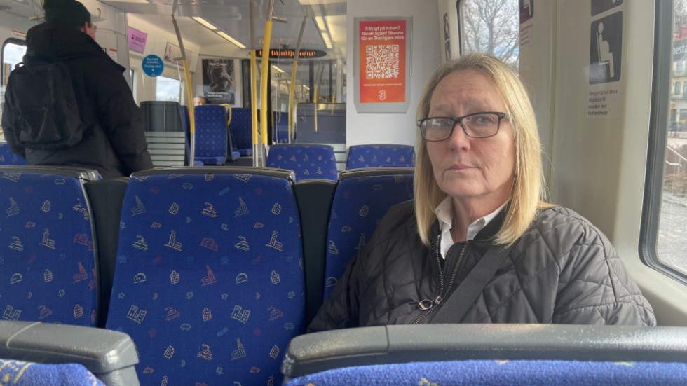 Gnestabon Annelie Krusells vardag är så störd av pendelstrulet att hon överväger att flytta tillbaka till Stockholm.