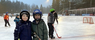 Inget problem att få ut skridskosugna i regnet