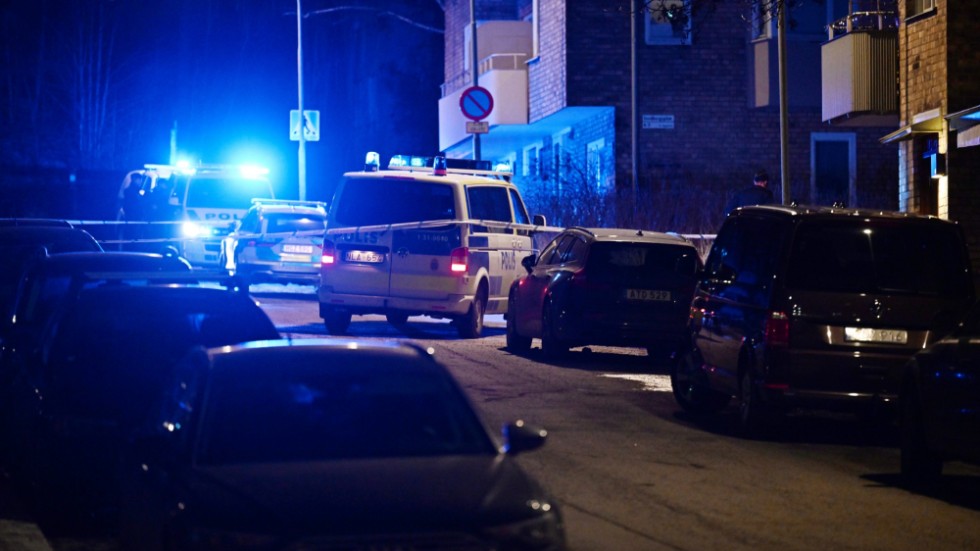 En man har gripits efter skottlossningen i Stockholmsstadsdelen Marieberg.