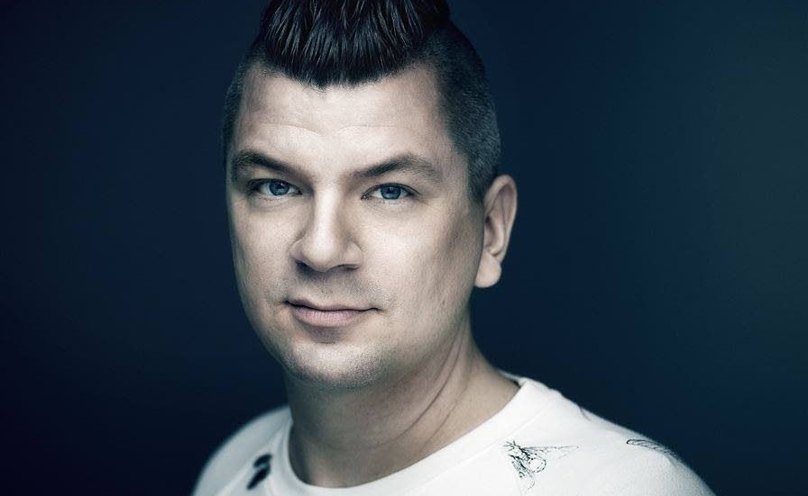 Driven. Mats Strandbergs andra skräckroman är en litterär fullträff, skriver Maria Nyström. Tidigare har han skrivit bland annat Engelsforstrilogin med Sara Bergmark.