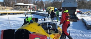 Skadad skridskoåkare undsattes på Ekoln