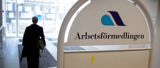 Allt färre behöver arbetslöshetsersättning