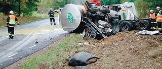 Tankbil välte med vassle