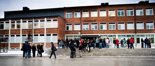 Stökigt på skola under innebandycup