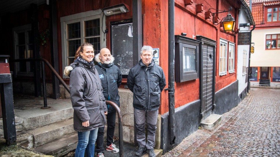 Ordningsvakterna Jeanette Bäckström, Jonas Hejdenberg och Pether Klintberg behöver nya kollegor. Och tiden är knapp. 