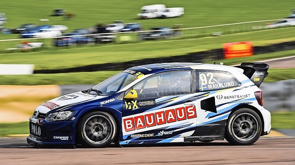 Trea. Anton Marklund blev trea i första heatet på Lydden Hill Foto: volkswagen.
