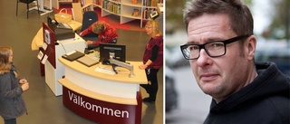 Hyllad författare besöker biblioteket