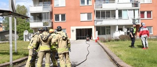 Stort pådrag till lägenhetsbrand