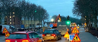 Stökig trafiksituation på Lillsidan – byte av 60 år gamla VA-ledningar • Mer stök när rondell ska byggas