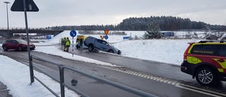 Flera olyckor på förmiddagen – väg avstängd och en till sjukhus