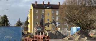 Arbetet medför stora problem att hitta parkering – kommunen saknar förståelse för de boende