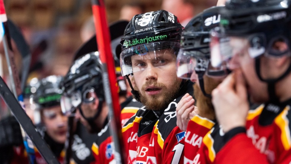 Petter Emanuelsson stannar i Finland.