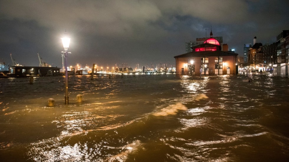 Ylenia har orsakat översvämningar bland annat i Hamburg.