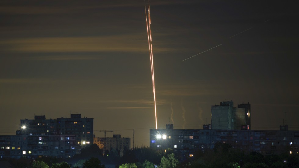 Ryska robotar avfyras mot Ukraina från den ryska regionen Belgorod, där Ryssland nu hävdar att ukrainska drönare har hejdats. Arkivbild från i juli i år.