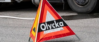 Två bilar i olycka