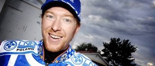 Jason Crump kör vidare i Vetlanda