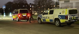 Stort pådrag i Oxelösund – Polisen: Ingen fara för allmänheten