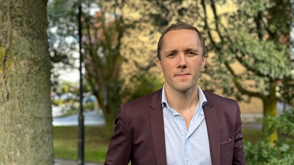 "Vi uppmanar privatpersoner i Gnesta att vara på sin vakt", säger Jesper Berndt Dahl, tf kommunchef.