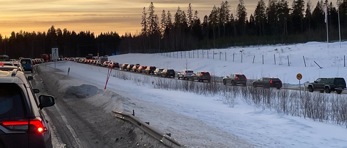 Långa köer på E4 norr om Skellefteå – olycka med flera fordon