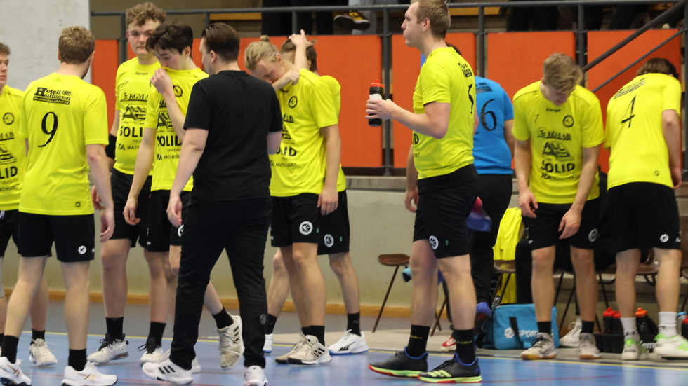 Hultsfreds HF har höjt sig under säsongen och lyckades vinna tre matcher.