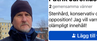 Strängnäs säkerhetschef poserar med svärd på Facebook: "Stenhård"