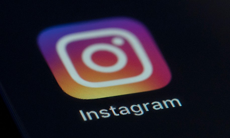 Instagram och Facebook låg nere i omkring en kvart, strax före midnatt på torsdagskvällen.