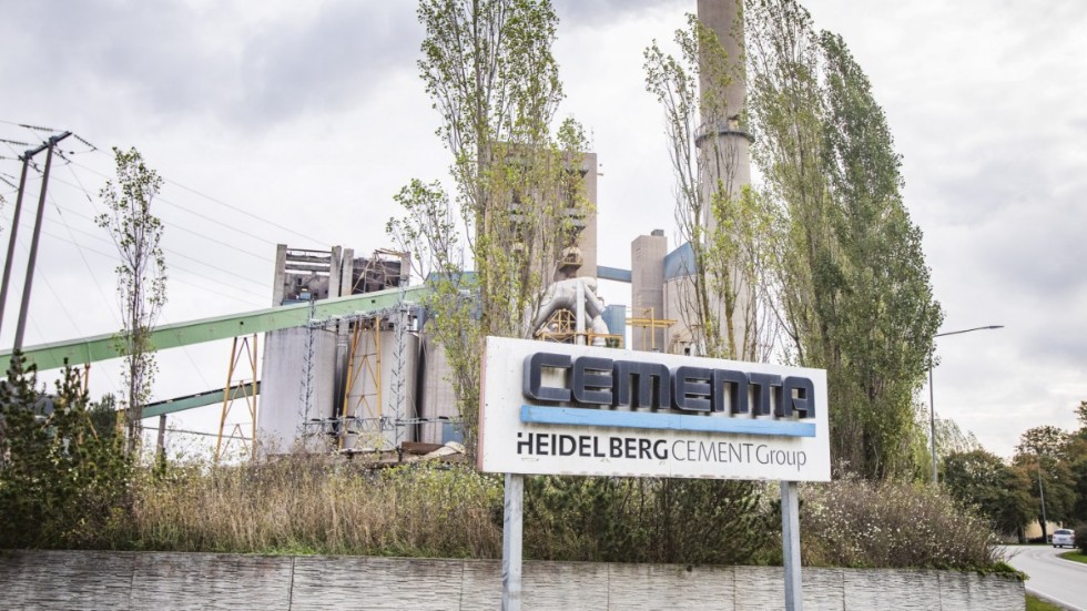Cementa ägs av multinationella Heidelberg Cement group, med säte i Tyskland.
