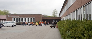 Utomstående tog sig in på skolan