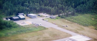 Miljoner till försenad landningsbana