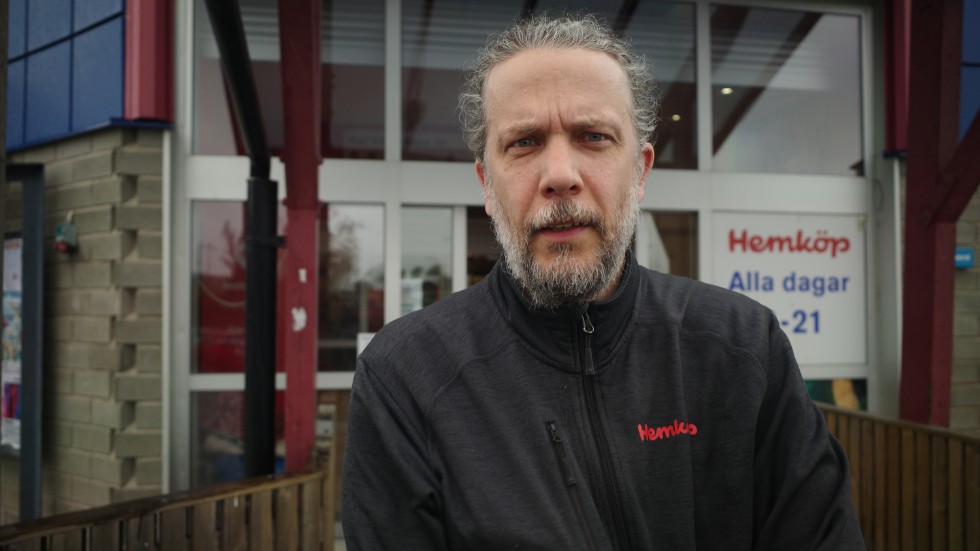 "Nu ska vi kämpa än mer för att visa att de tagit rätt beslut som tar med oss", säger Robert Hamberg, butikschef på Hemköp i Vagnhärad.