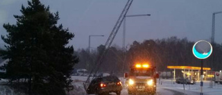 Många trafikolyckor i blixthalkan