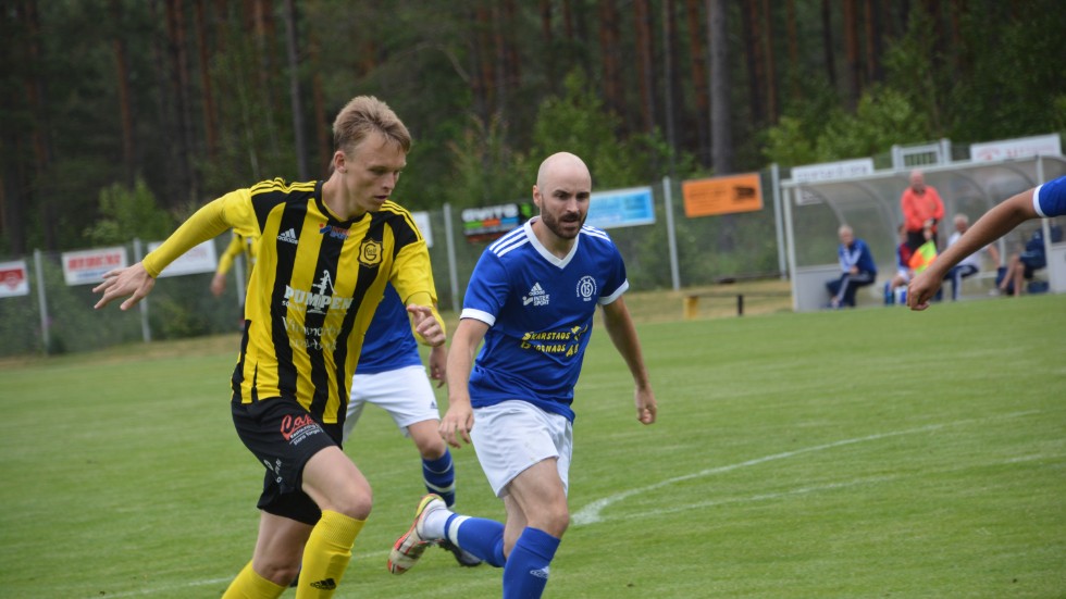 Mardrömshöst. Melker Johansson var skadad hela hösten och har fortfarande problem. Nu kan den skicklige Gullringenspelaren hittat en lösning.