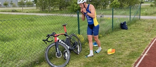 Här slipar hemmahoppet på viktiga växlingen – NM i triathlon avgörs i Linköping