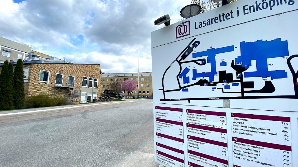 Lasarettet i Enköping. En rad olika samhällsproblem relaterade bland annat sjukvård har blivit alltmer nödvändiga att ta tag i, skriver skribenten.