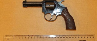 Fängelse för skarpladdad revolver